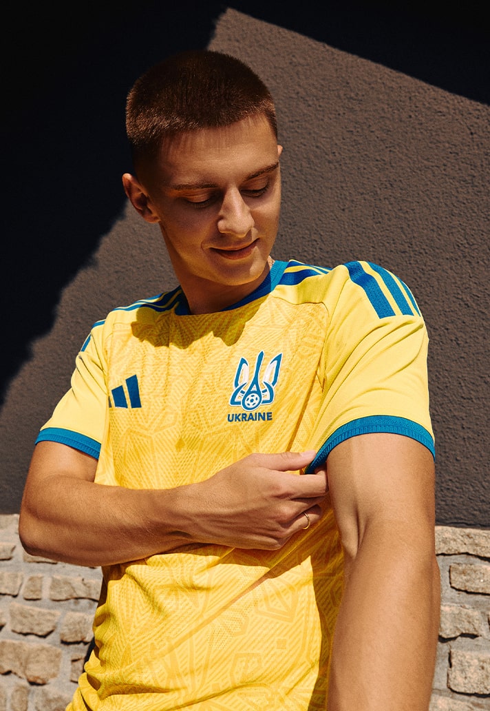 Adidas تكشف عن جميع أطقم المنتخبات الـ 22 الرئيسية لعام 2026
